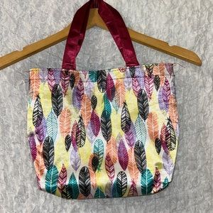 Feather Pattern Tote Bag